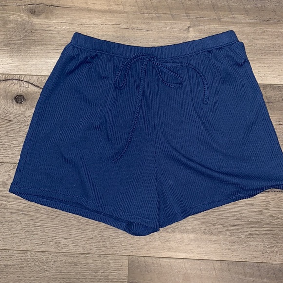 NWOT Ribbed Top & Shorts Pajama Set - Picture 4 of 7